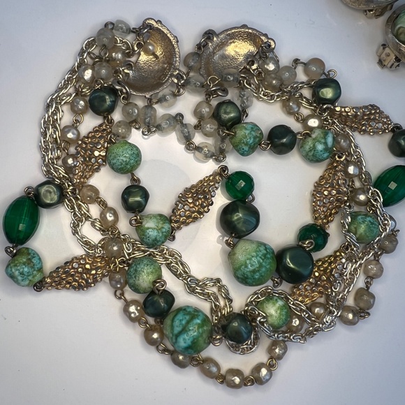 Vintage Signed ART Parure Set Necklace Bracelet Earrings - Picture 12 of 16